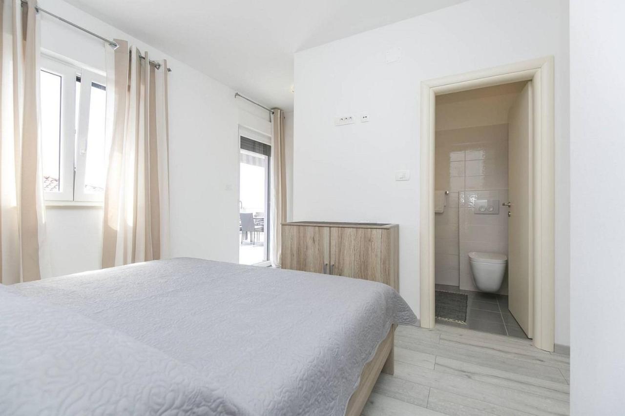 Apartmani Astrid Rabac Exterior foto